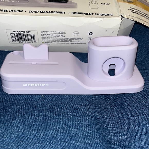 Merkury 3 in 1 Device Stand Lavender Desktop Charging Station NEW NIB - Picture 6 of 9